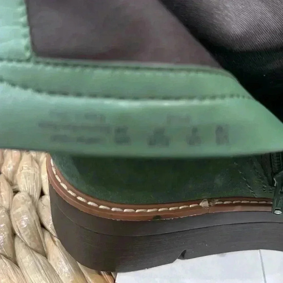 Naturalizer “Wylie” Green Suede Wedge Platform Ankle Boots Size 7 - Picture 5 of 9